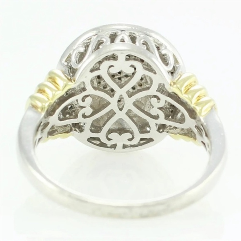 Diamond White JWBR is18 karet gold over SS. Highlight
Diamond. Encrusted cluster - Picture 6 of 6